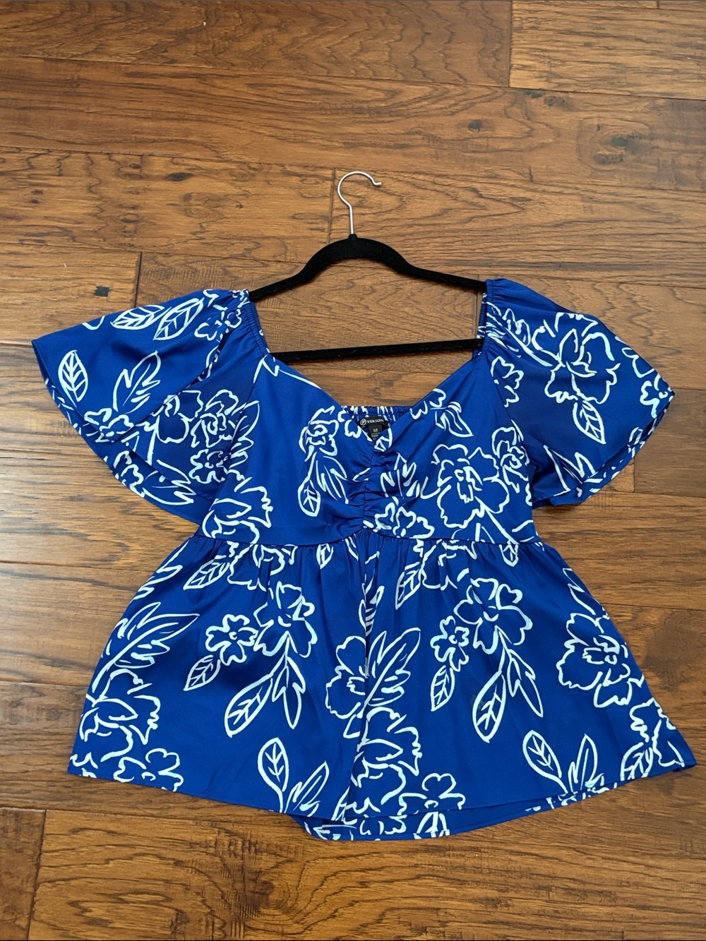 Versona Blue and White Floral Puff-Sleeve Tunic Top